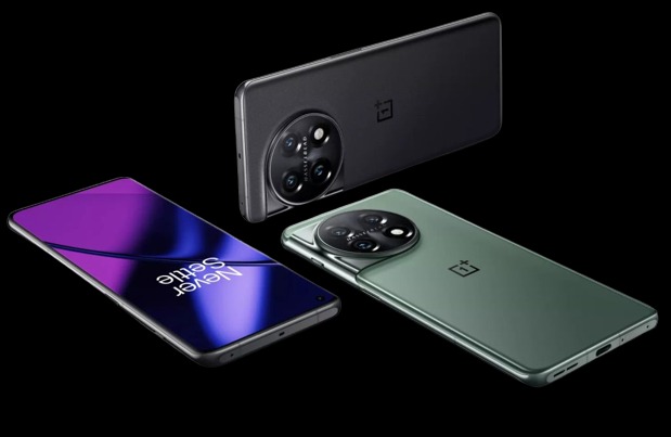 OnePlus 11 5G (Eternal Green, Titan Black)