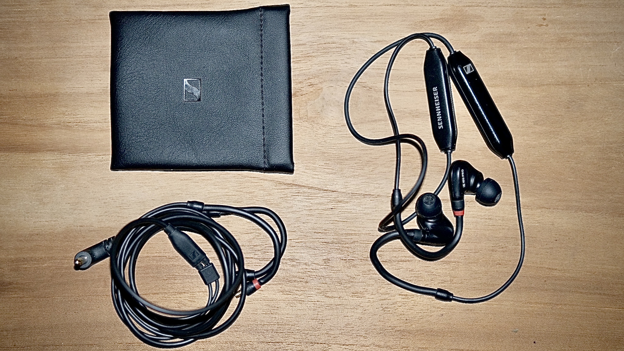 Sennheiser Professional Audio IE 100 PRO Wireless Earphone